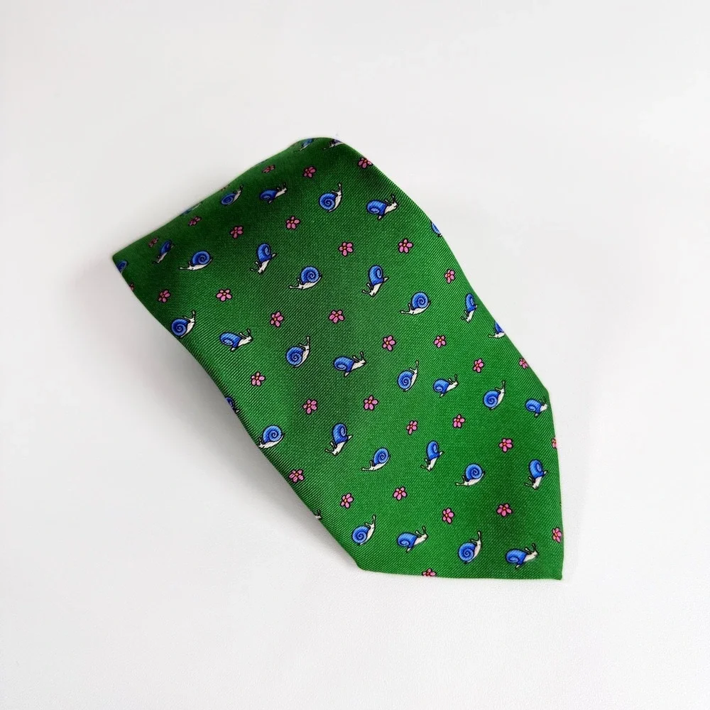 Brooks Brothers Tie Makers Silk Printed In Italy Green Snail Novelty Necktie